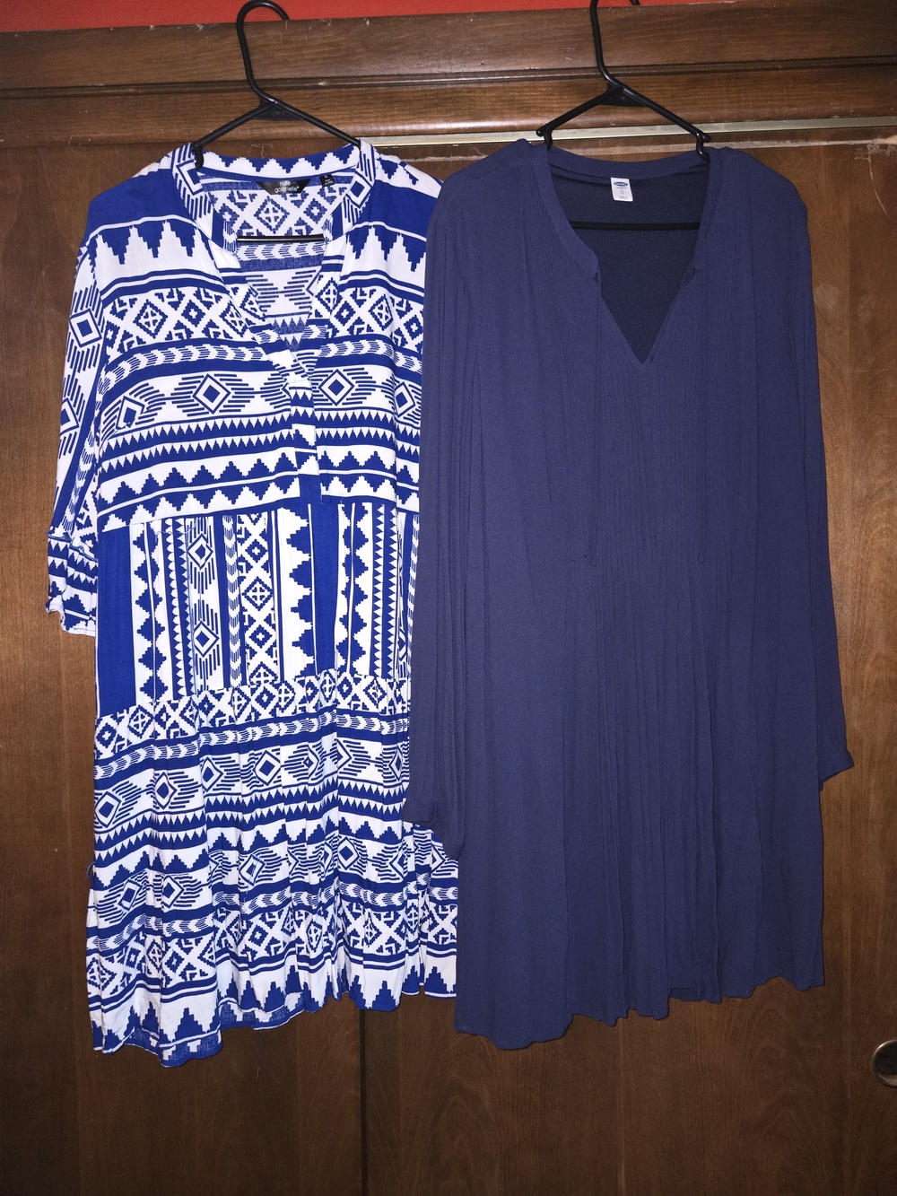 Women’s Navy V-Neck Long Sleeve Swing Dress
